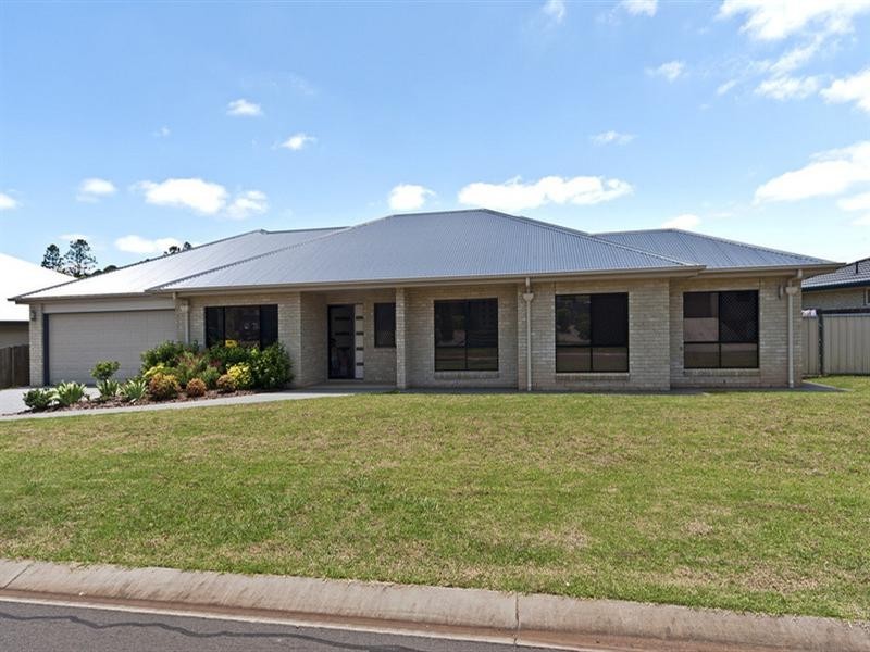 3 Willowburn Drive, Rockville QLD 4350