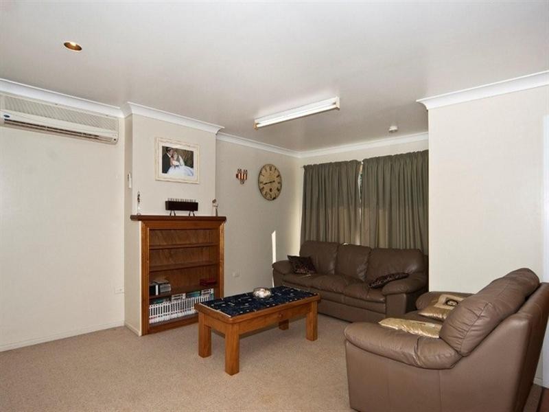 86 Hogg Street, Rockville QLD 4350