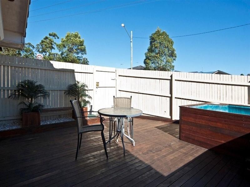 86 Hogg Street, Rockville QLD 4350