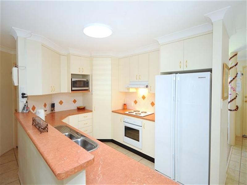 8 Bushnell Court, Rockville QLD 4350