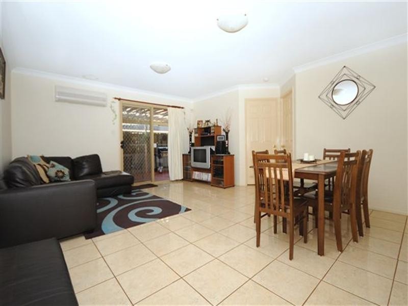 8 Bushnell Court, Rockville QLD 4350