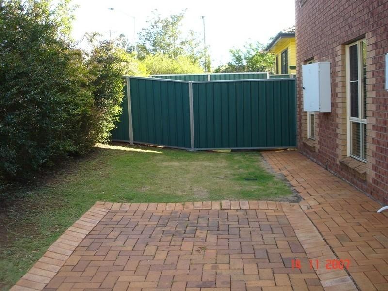 5/355 TOR Street, Newtown QLD 4350
