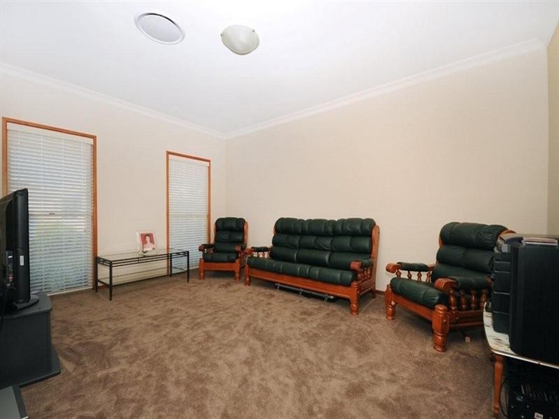 16 Kingfisher Street, Rangeville QLD 4350