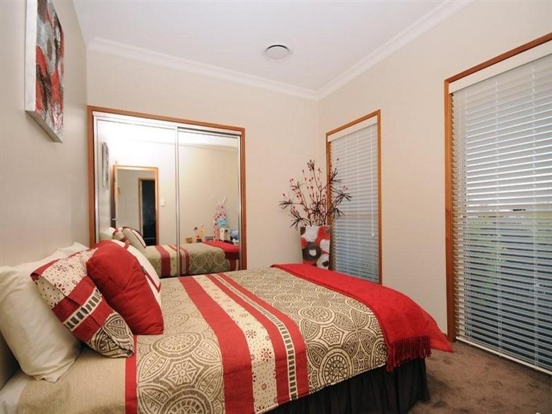 16 Kingfisher Street, Rangeville QLD 4350