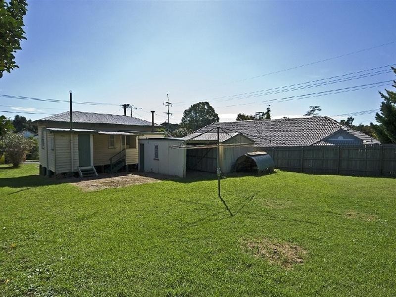 4 Seaton Street, South Toowoomba QLD 4350