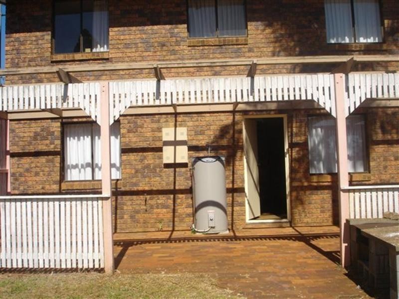 469 Stenner Street, Harristown QLD 4350