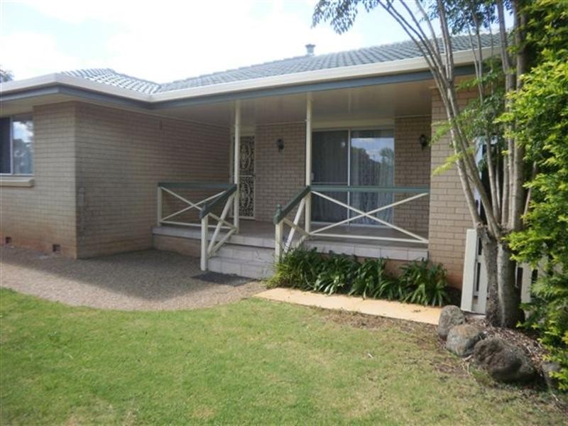 3 Zimmerle Street, Harristown QLD 4350