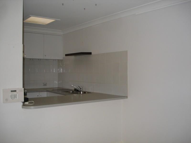 1/16 Horrocks Crescent, Kearneys Spring QLD 4350