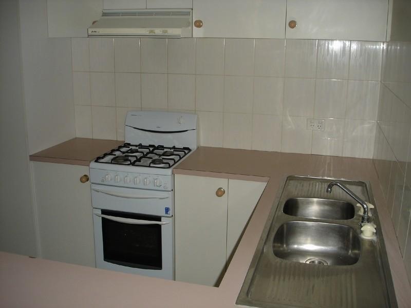 1/16 Horrocks Crescent, Kearneys Spring QLD 4350