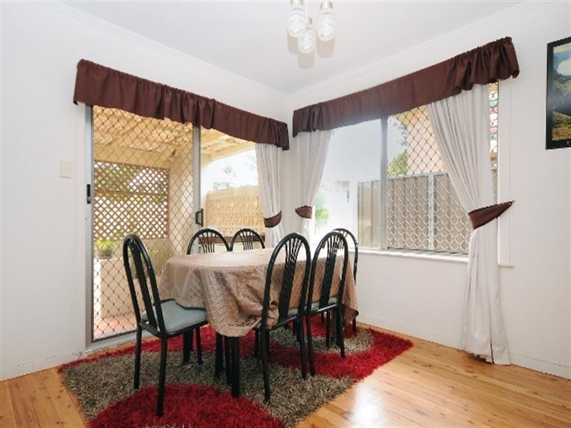 8 Koombarra Street, Harlaxton QLD 4350