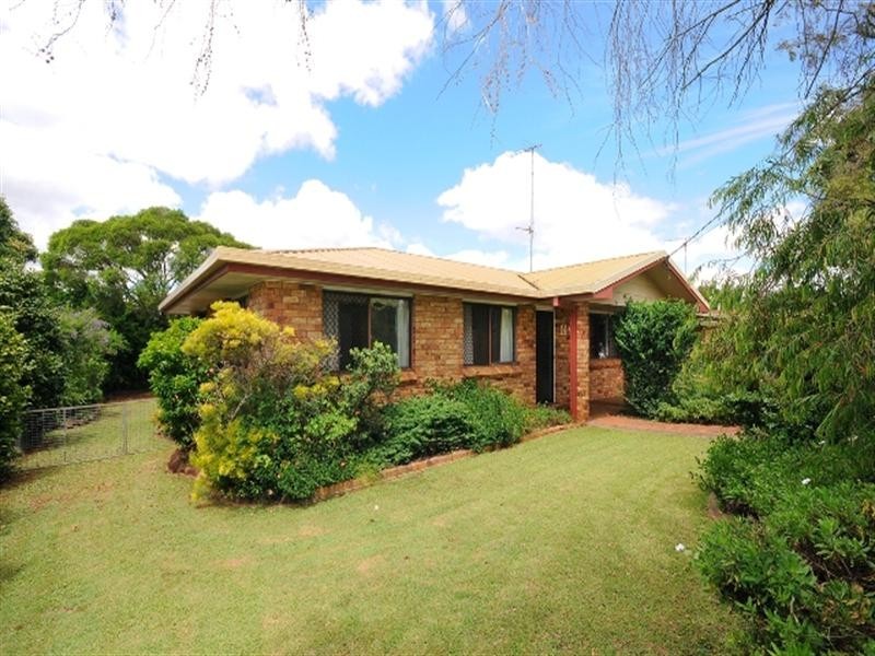 14 Elliott Street, Kearneys Spring QLD 4350
