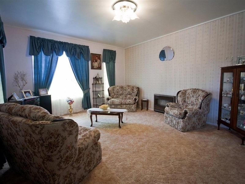 2 Jondaryan Street, Newtown QLD 4350