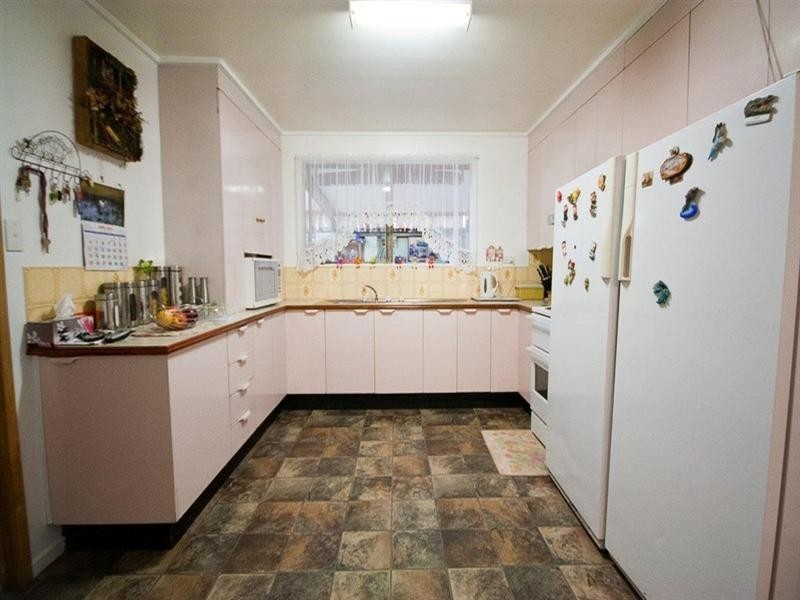 2 Jondaryan Street, Newtown QLD 4350