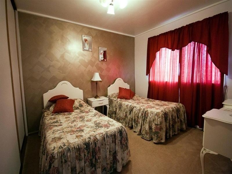 2 Jondaryan Street, Newtown QLD 4350