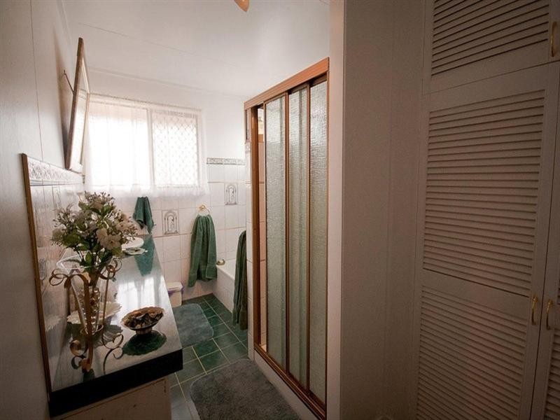 2 Jondaryan Street, Newtown QLD 4350