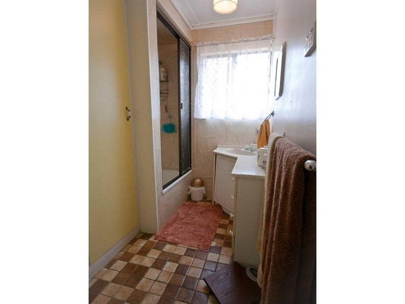 2 Jondaryan Street, Newtown QLD 4350