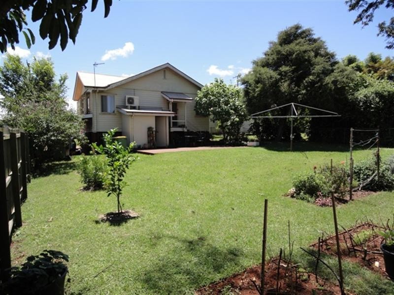 4 Kelly Street, Harlaxton QLD 4350