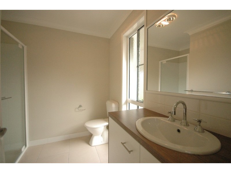 24 Sambar Court, Kearneys Spring QLD 4350