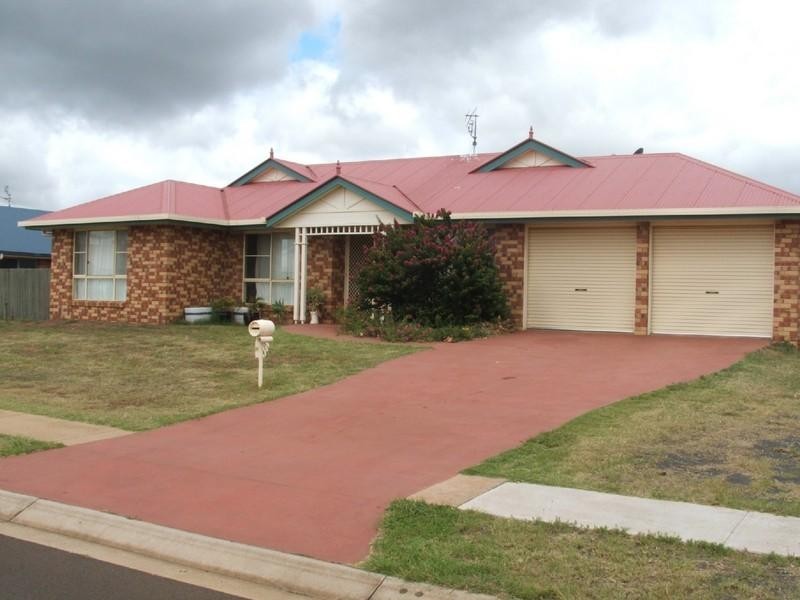 37 Belclaire Drive, Westbrook QLD 4350