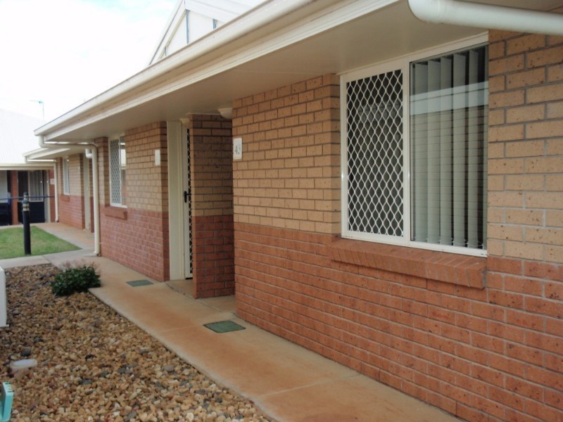 43/306-310 James Street, Harristown QLD 4350