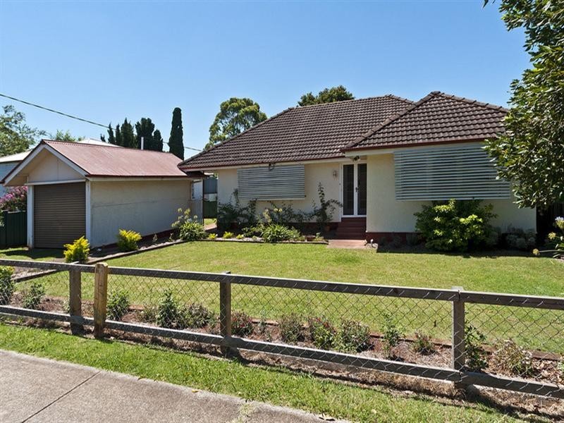 8 Helen Street, Newtown QLD 4350