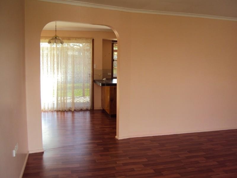 15 Seppelt Street, Wilsonton QLD 4350