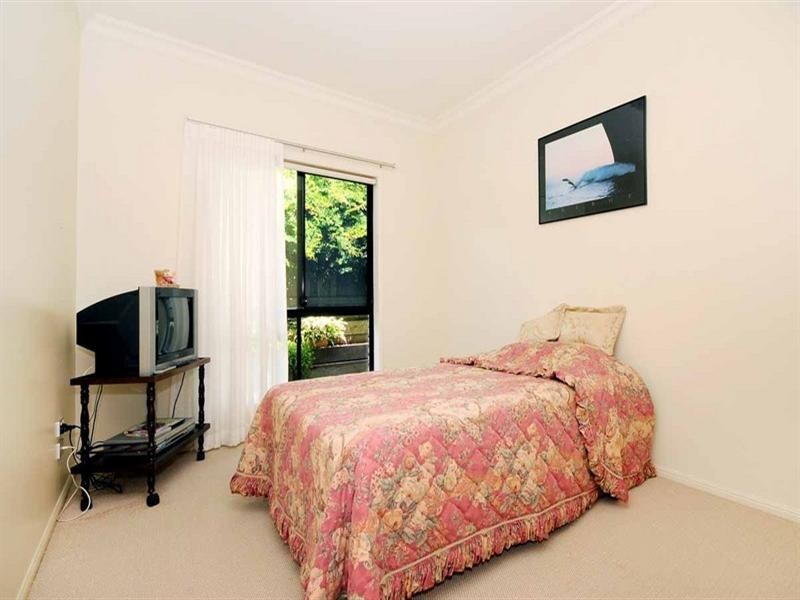 20 Barton Street, Middle Ridge QLD 4350