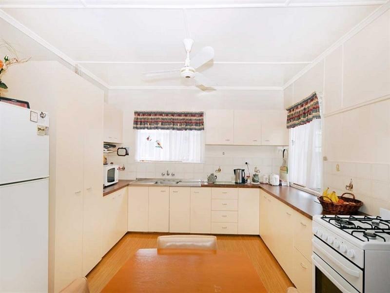 19 Merritt Street, Harristown QLD 4350