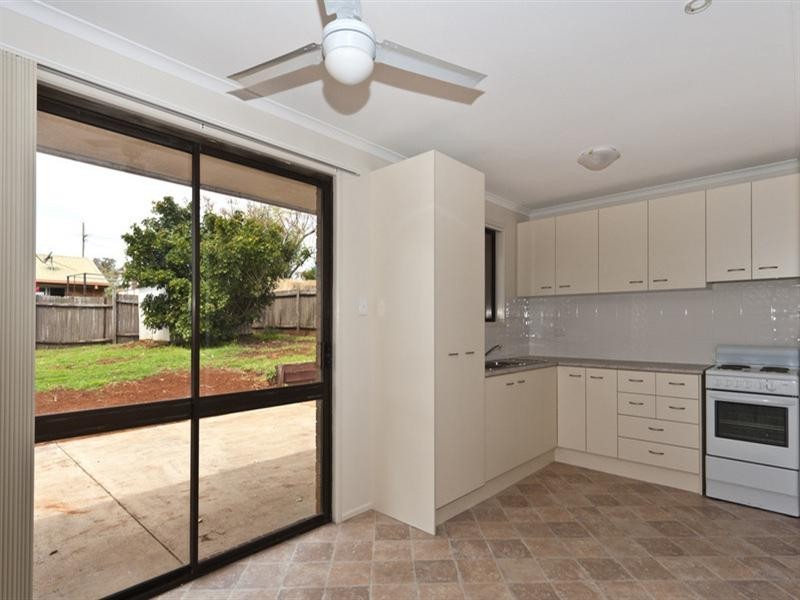 16 Muscat Street, Wilsonton QLD 4350