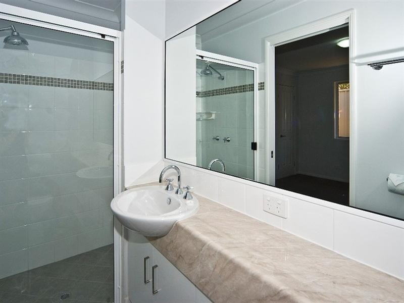 2/1a McArthur Street, South Toowoomba QLD 4350