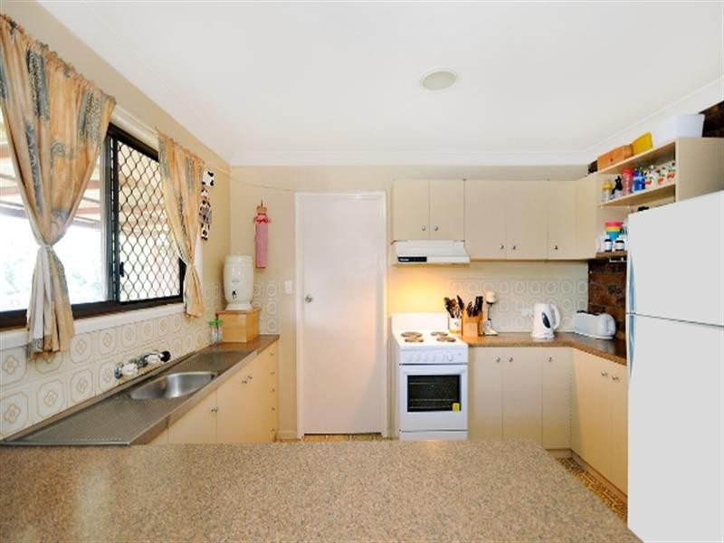 14 Elliott Street, Kearneys Spring QLD 4350