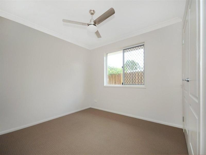 2/11 Hillside Street, Newtown QLD 4350