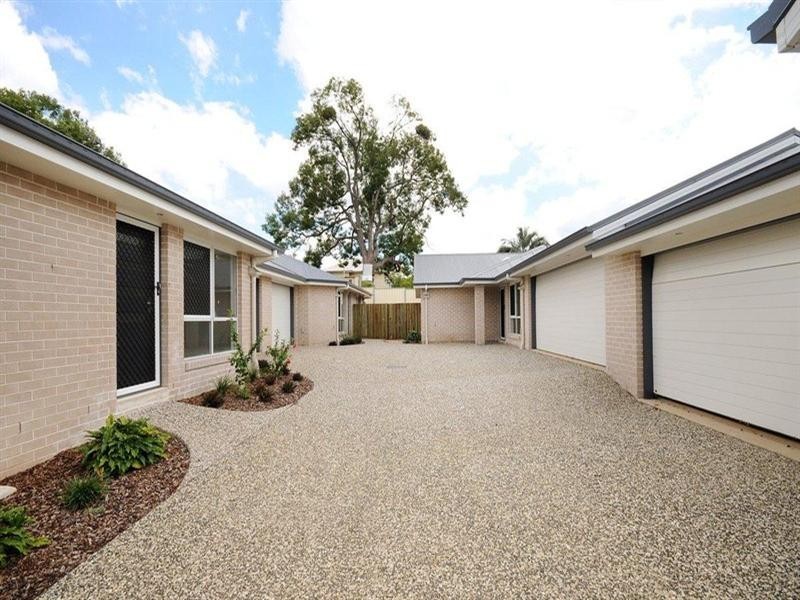 2/11 Hillside Street, Newtown QLD 4350