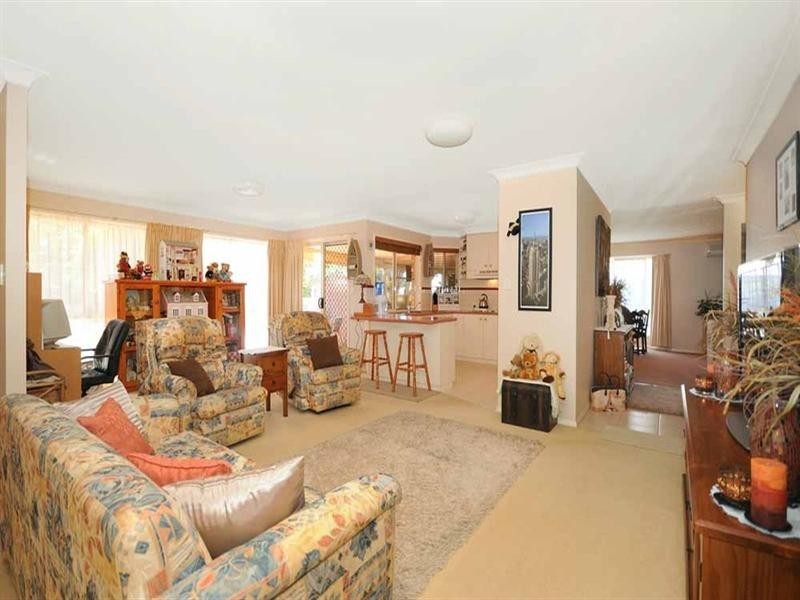 13 Pillar Street, Middle Ridge QLD 4350