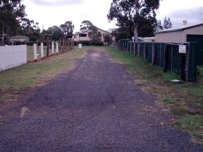 4a Lucy Street, Cambooya QLD 4358