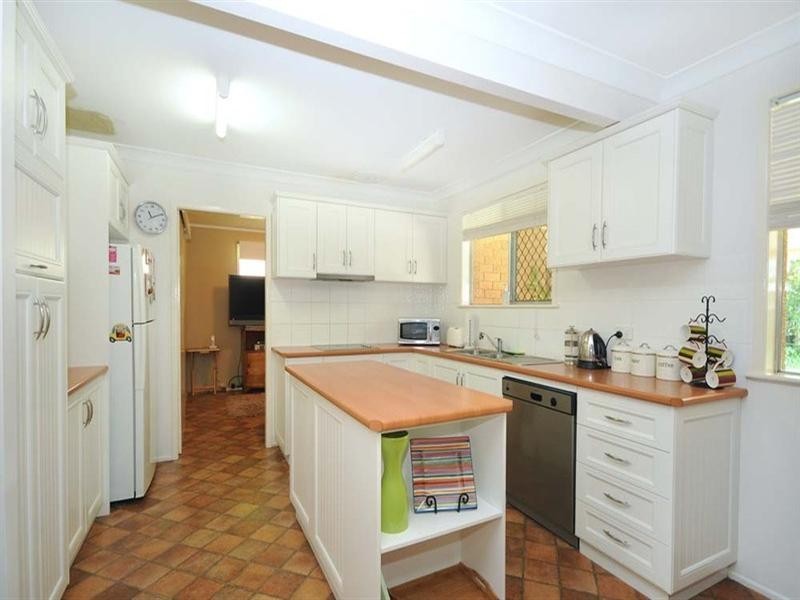 25 Sardon Street, Centenary Heights QLD 4350