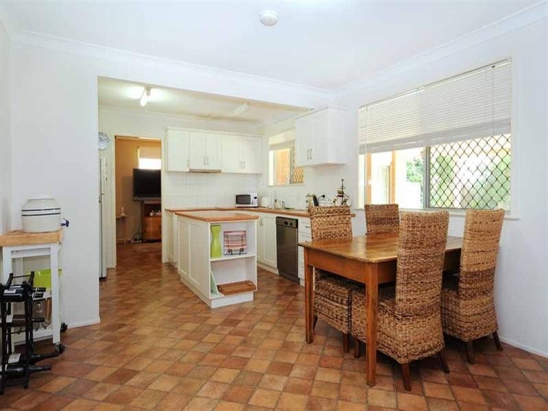 25 Sardon Street, Centenary Heights QLD 4350