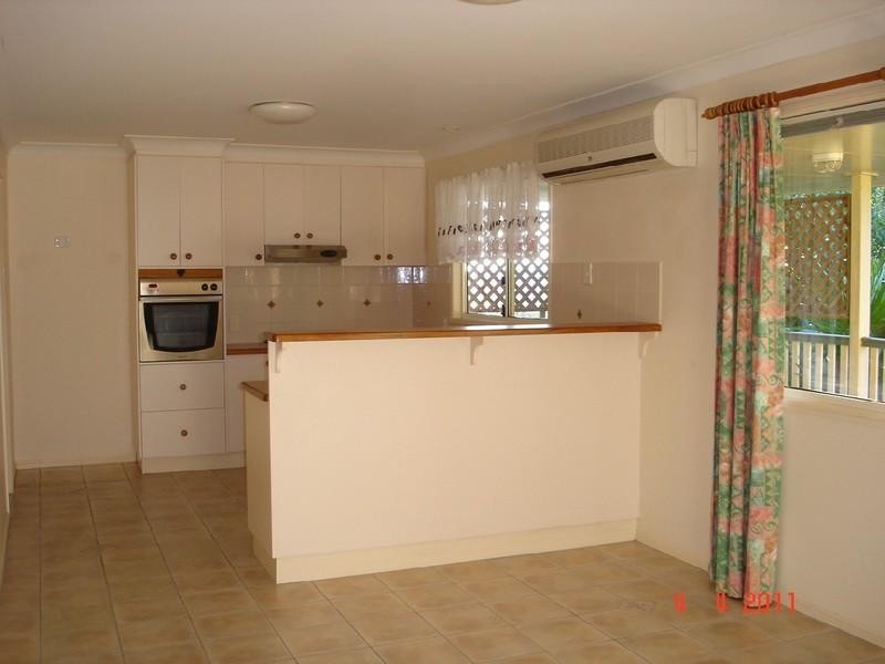 27 Granada Drive, Highfields QLD 4352