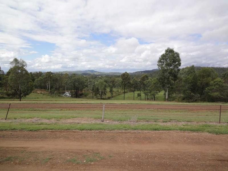 271 Jones Road, Withcott QLD 4352