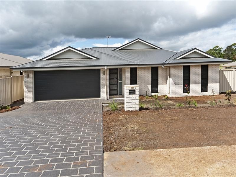 1/16 High Court Drive, Wilsonton Heights QLD 4350
