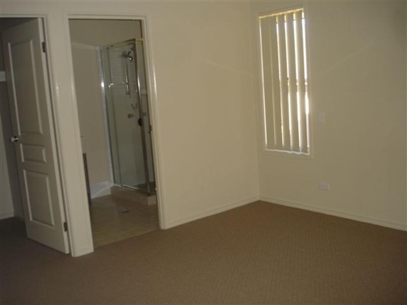 27 Willowburn Drive, Wilsonton Heights QLD 4350