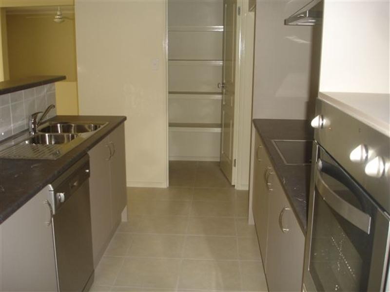 27 Willowburn Drive, Wilsonton Heights QLD 4350