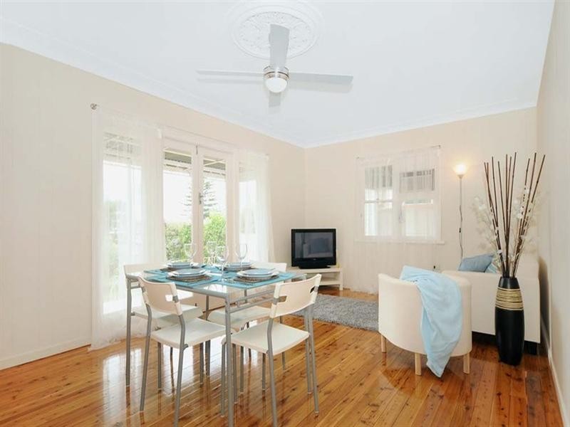 16 Tomkinson Street, Wilsonton QLD 4350