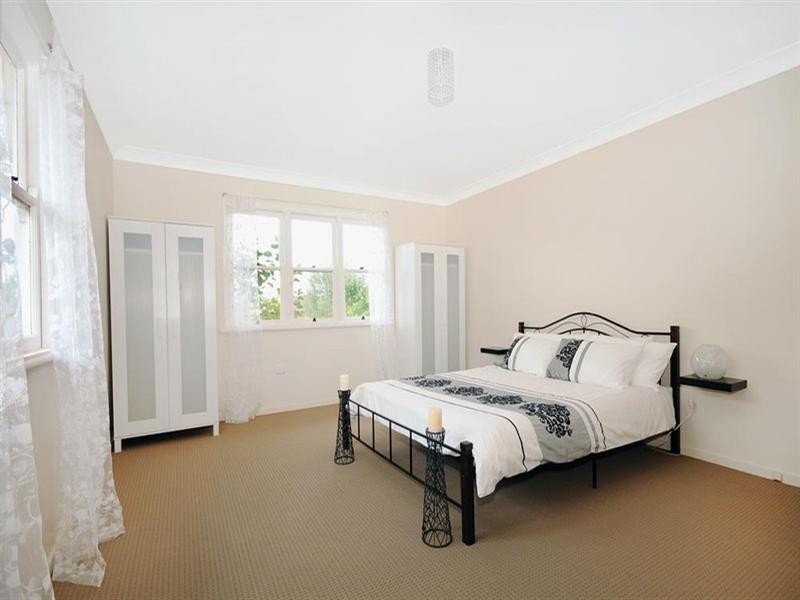 16 Tomkinson Street, Wilsonton QLD 4350