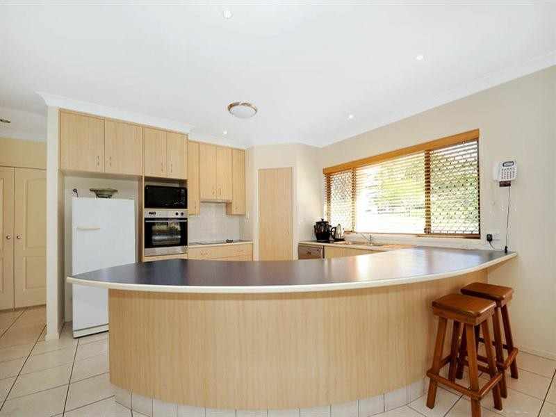 2 Fairview Rise, Gowrie Junction QLD 4352