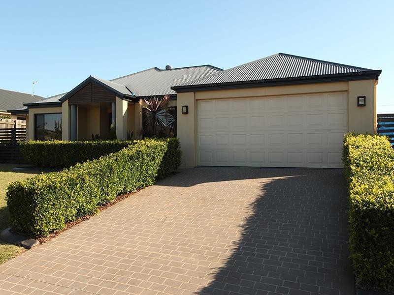 3 McCall Street, Highfields QLD 4352