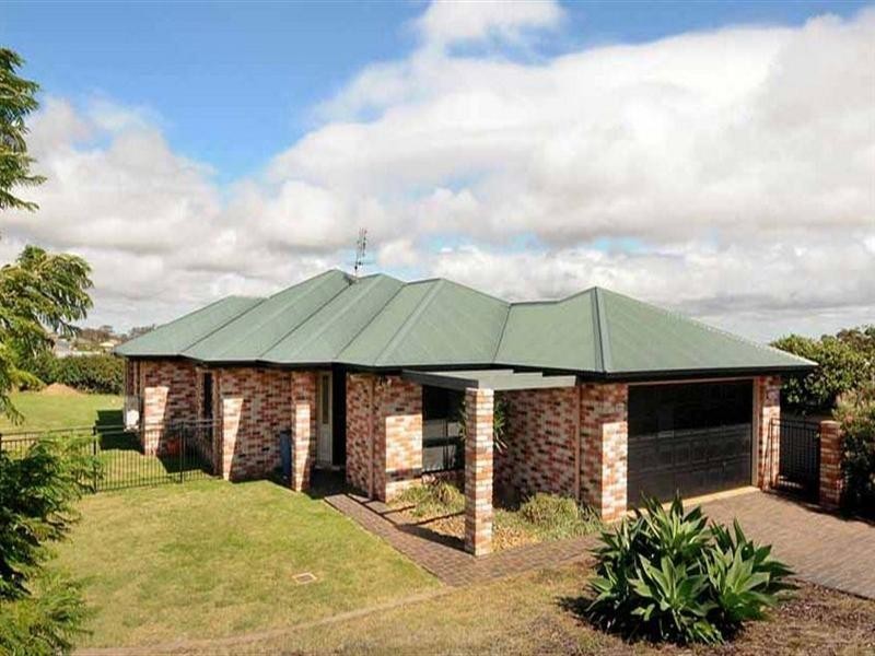 5 Debbie Court, Highfields QLD 4352