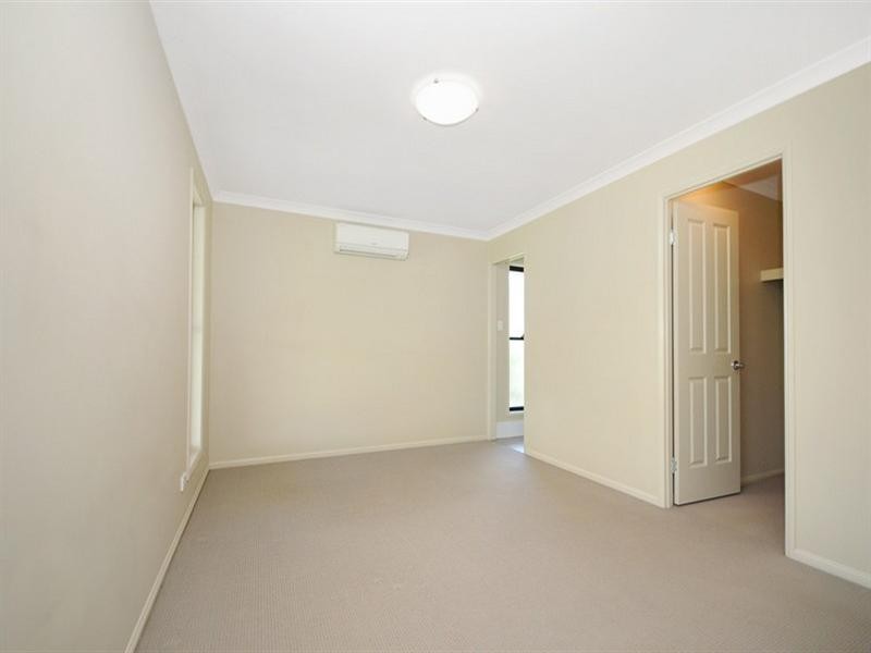 5 Debbie Court, Highfields QLD 4352