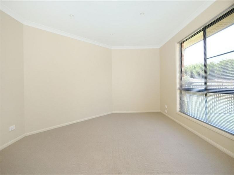 5 Debbie Court, Highfields QLD 4352