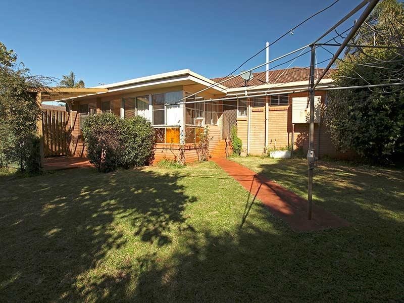 7 Bryan Street, Darling Heights QLD 4350